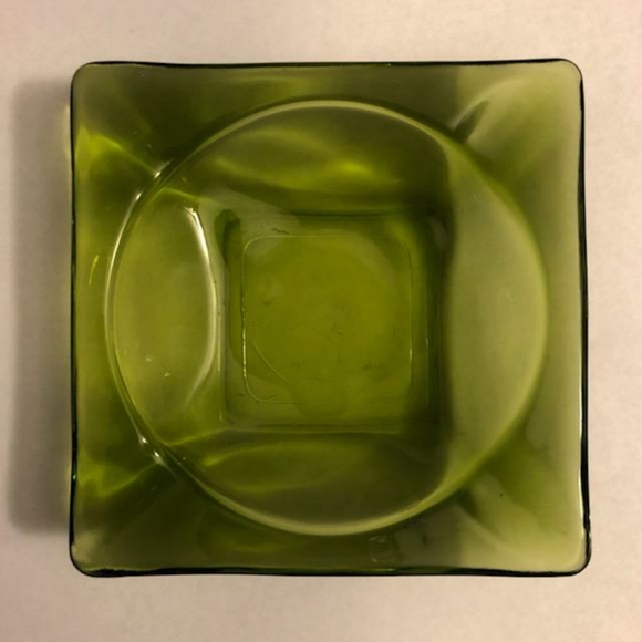 Vintage Anchor Hocking 1970s Avocado Green Square Glass Ashtray Mid Century - Picture 3 of 12